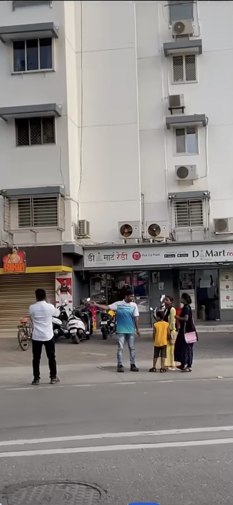 DMart ground floor, Salman house, first floorat Salman Khan’s Galaxy Apartments in Mumbai: Salman khan home